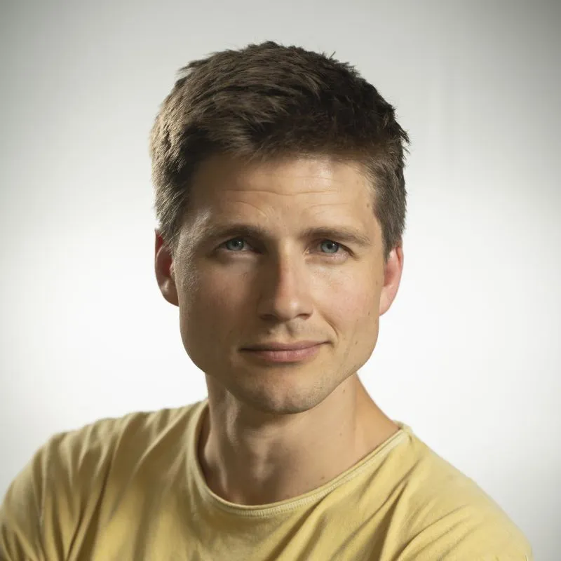 Tom-Brinkman-800x800